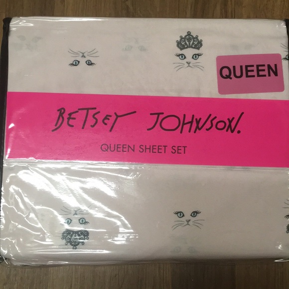 Betsey Johnson Other - New Betsey Johnson Queen Sheet Set Cat Sheets